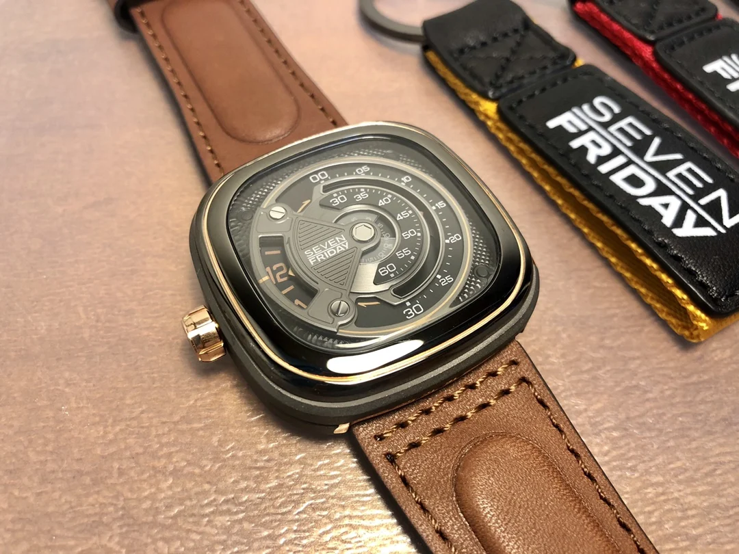 Sieben Friday Uhr m2b/01 Männe – Luxury Watch Winder Bewertung und Preis