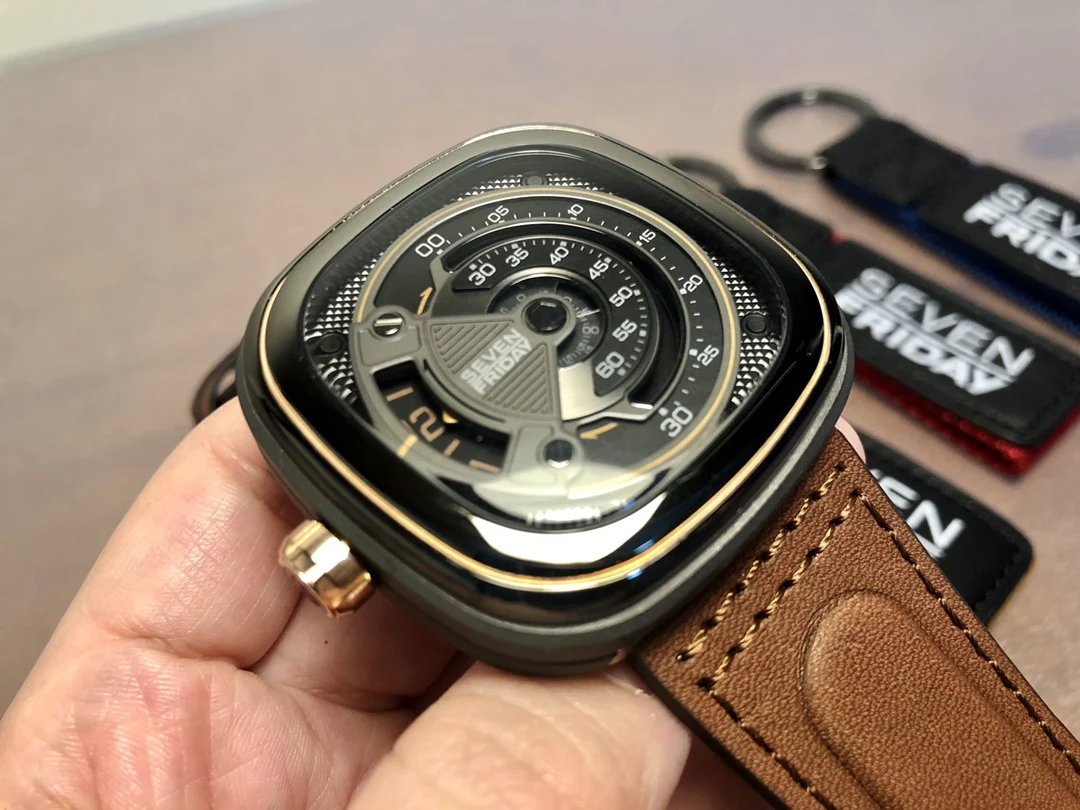 Sieben Friday Uhr m2b/01 Männe – Luxury Watch Winder Bewertung und Preis
